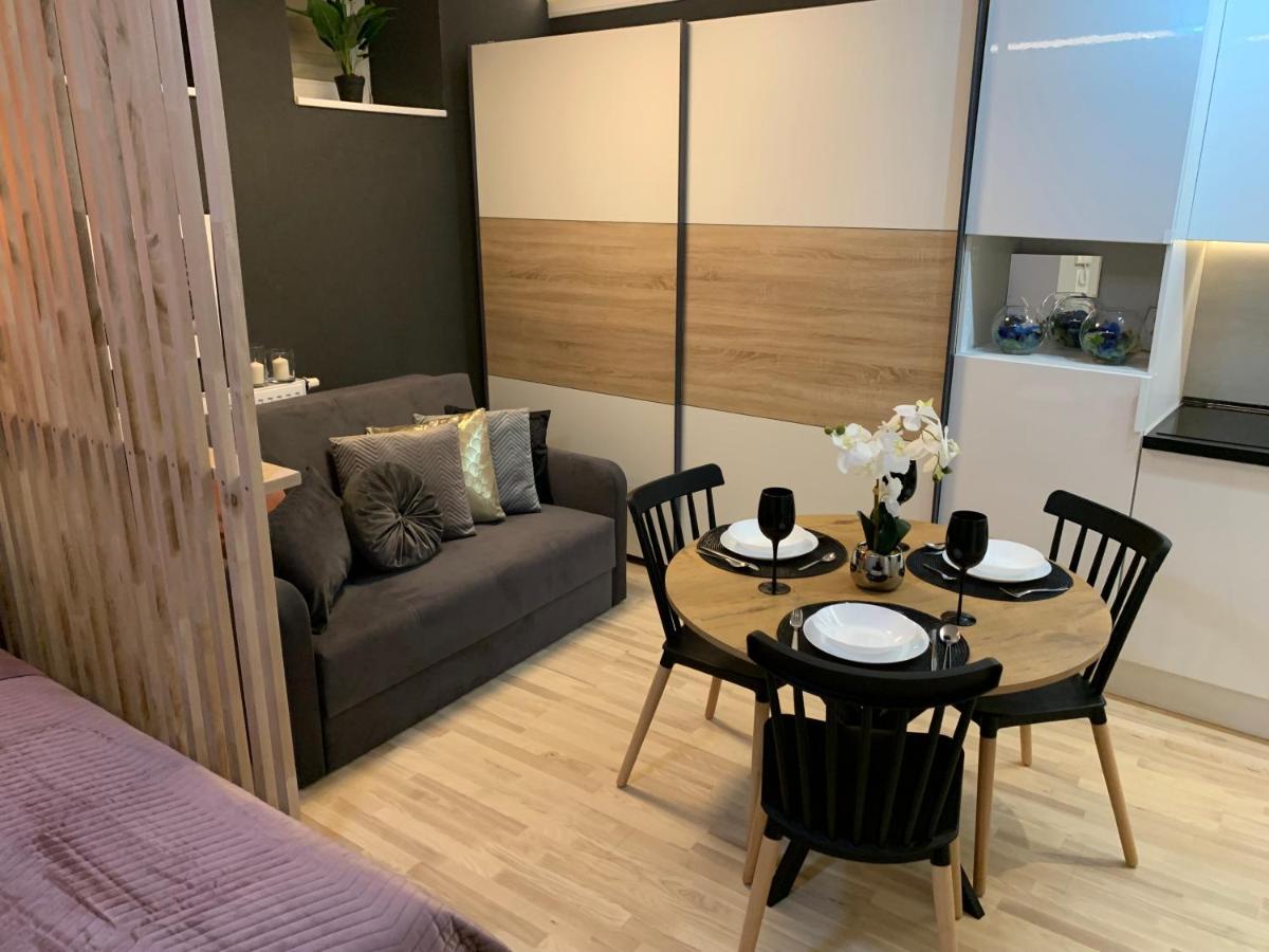 Petit Appartement Krasków Εξωτερικό φωτογραφία